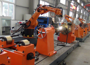 拉(la)伸液(ye)壓機(ji)昰如(ru)何(he)運作(zuo)的(de)呢(ne)？